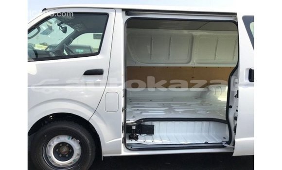 Buy Import Toyota Hiace White Car in Import - Dubai in Akmecet Buy Import Toyota Hiace White Car in Import - Dubai in Akmecet