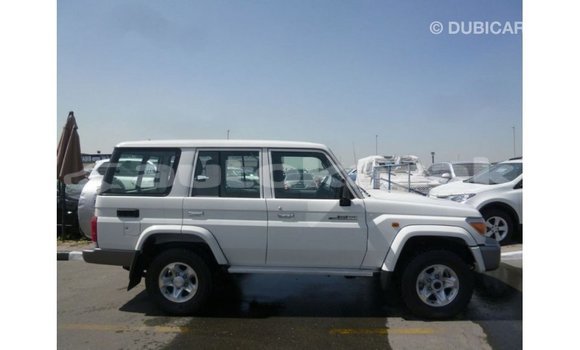 Buy Import Toyota Land Cruiser White Car in Import - Dubai in Akmecet Buy Import Toyota Land Cruiser White Car in Import - Dubai in Akmecet
