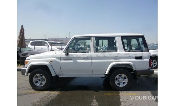 Buy Import Toyota Land Cruiser White Car in Import - Dubai in Akmecet Buy Import Toyota Land Cruiser White Car in Import - Dubai in Akmecet