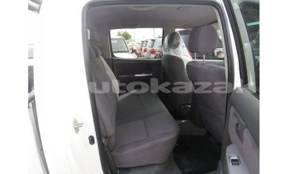 Buy Import Toyota Hilux White Car in Import - Dubai in Akmecet Buy Import Toyota Hilux White Car in Import - Dubai in Akmecet