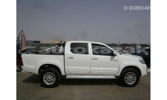 Buy Import Toyota Hilux White Car in Import - Dubai in Akmecet Buy Import Toyota Hilux White Car in Import - Dubai in Akmecet