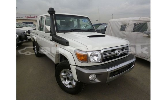 Buy Import Toyota Land Cruiser White Car in Import - Dubai in Akmecet Buy Import Toyota Land Cruiser White Car in Import - Dubai in Akmecet