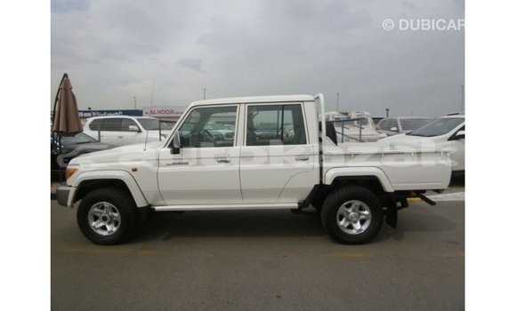 Buy Import Toyota Land Cruiser White Car in Import - Dubai in Akmecet Buy Import Toyota Land Cruiser White Car in Import - Dubai in Akmecet