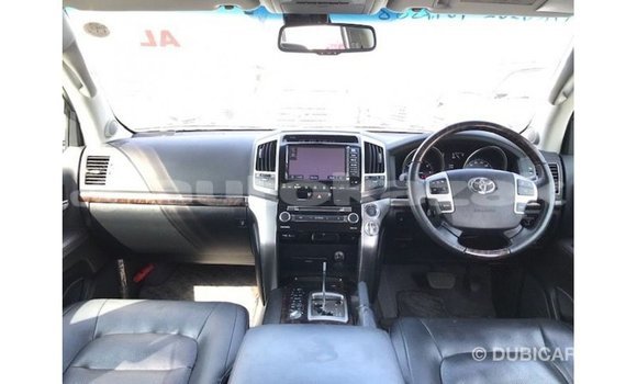 Buy Import Toyota Land Cruiser White Car in Import - Dubai in Akmecet Buy Import Toyota Land Cruiser White Car in Import - Dubai in Akmecet