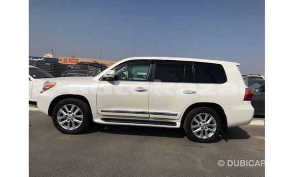 Buy Import Toyota Land Cruiser White Car in Import - Dubai in Akmecet Buy Import Toyota Land Cruiser White Car in Import - Dubai in Akmecet