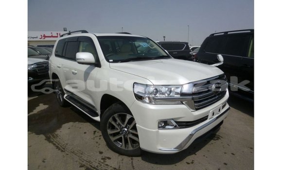 Buy Import Toyota Land Cruiser White Car in Import - Dubai in Akmecet Buy Import Toyota Land Cruiser White Car in Import - Dubai in Akmecet