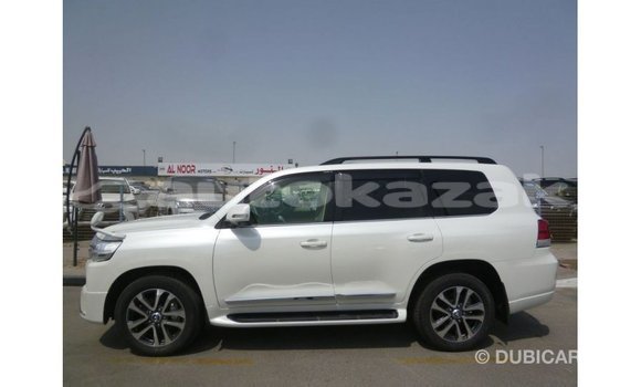 Buy Import Toyota Land Cruiser White Car in Import - Dubai in Akmecet Buy Import Toyota Land Cruiser White Car in Import - Dubai in Akmecet