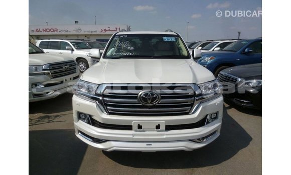 Buy Import Toyota Land Cruiser White Car in Import - Dubai in Akmecet Buy Import Toyota Land Cruiser White Car in Import - Dubai in Akmecet