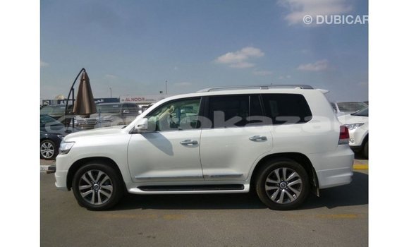 Buy Import Toyota Land Cruiser White Car in Import - Dubai in Akmecet Buy Import Toyota Land Cruiser White Car in Import - Dubai in Akmecet