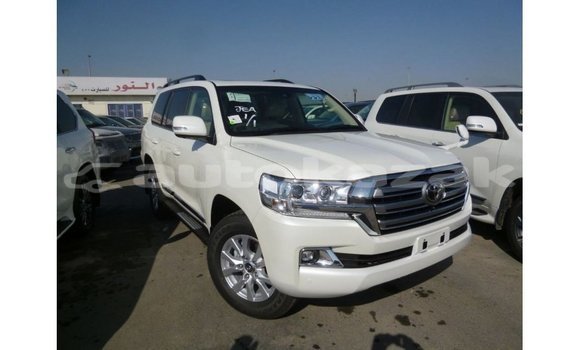 Buy Import Toyota Land Cruiser White Car in Import - Dubai in Akmecet Buy Import Toyota Land Cruiser White Car in Import - Dubai in Akmecet