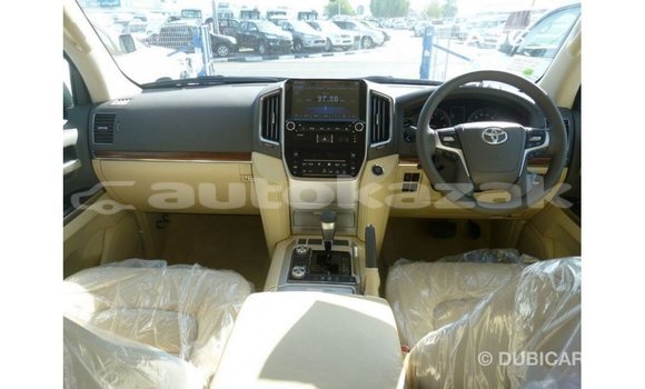 Buy Import Toyota Land Cruiser White Car in Import - Dubai in Akmecet Buy Import Toyota Land Cruiser White Car in Import - Dubai in Akmecet