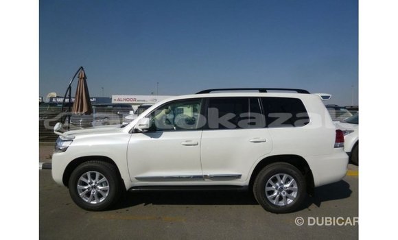 Buy Import Toyota Land Cruiser White Car in Import - Dubai in Akmecet Buy Import Toyota Land Cruiser White Car in Import - Dubai in Akmecet