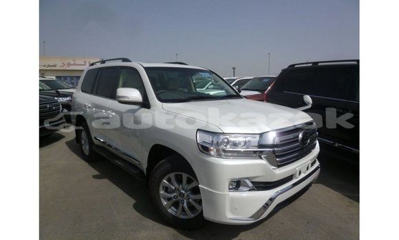 Buy Import Toyota Land Cruiser White Car in Import - Dubai in Akmecet Buy Import Toyota Land Cruiser White Car in Import - Dubai in Akmecet
