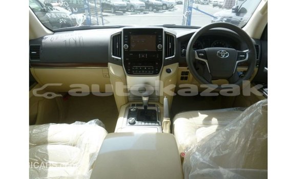 Buy Import Toyota Land Cruiser White Car in Import - Dubai in Akmecet Buy Import Toyota Land Cruiser White Car in Import - Dubai in Akmecet