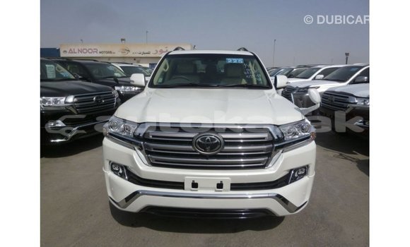 Buy Import Toyota Land Cruiser White Car in Import - Dubai in Akmecet Buy Import Toyota Land Cruiser White Car in Import - Dubai in Akmecet