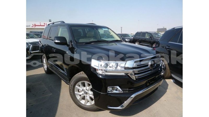 Big with watermark toyota land cruiser akmecet import dubai 2844