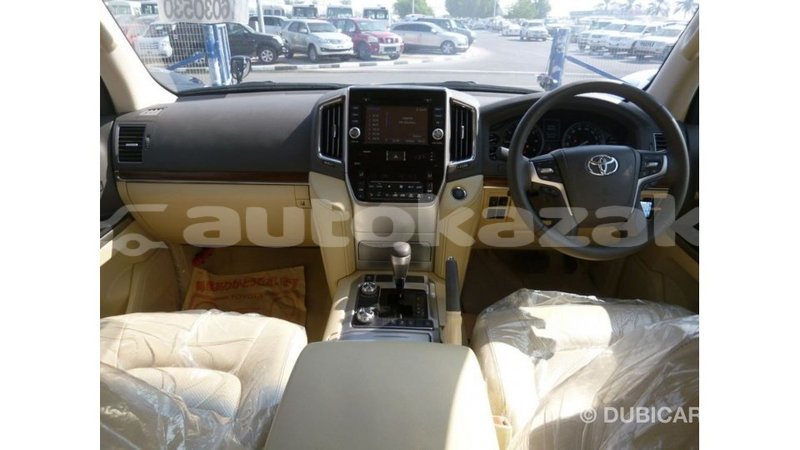 Big with watermark toyota land cruiser akmecet import dubai 2844