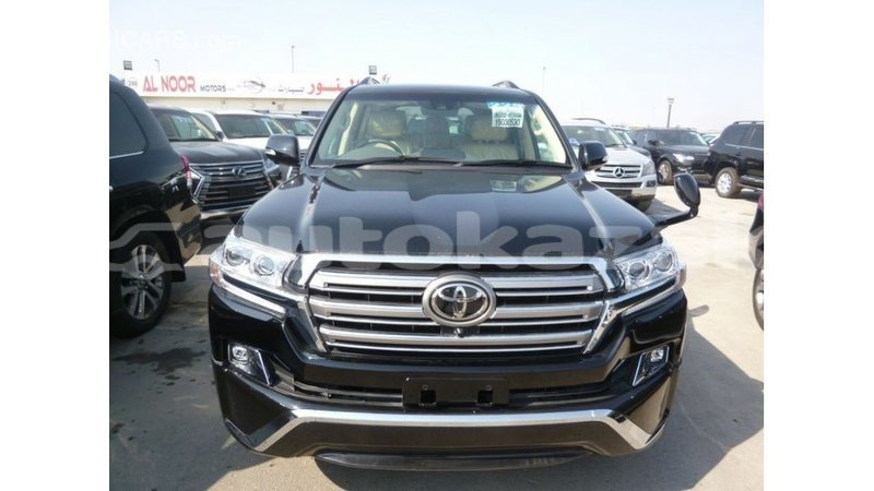 Big with watermark toyota land cruiser akmecet import dubai 2844