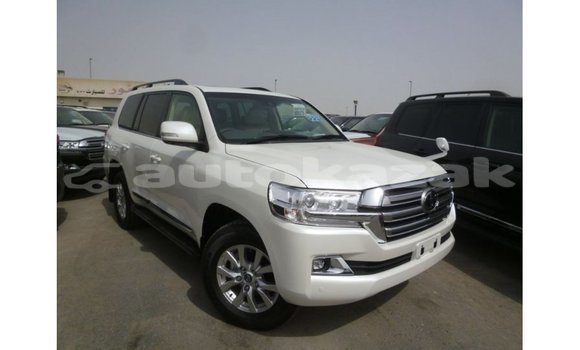 Buy Import Toyota Land Cruiser White Car in Import - Dubai in Akmecet Buy Import Toyota Land Cruiser White Car in Import - Dubai in Akmecet