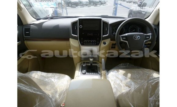 Buy Import Toyota Land Cruiser White Car in Import - Dubai in Akmecet Buy Import Toyota Land Cruiser White Car in Import - Dubai in Akmecet