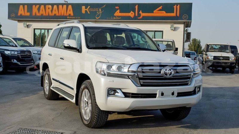 Big with watermark toyota land cruiser akmecet import dubai 2861