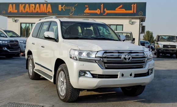 Buy Import Toyota Land Cruiser White Car in Import - Dubai in Akmecet Buy Import Toyota Land Cruiser White Car in Import - Dubai in Akmecet
