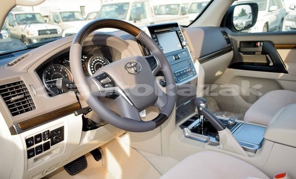 Buy Import Toyota Land Cruiser White Car in Import - Dubai in Akmecet Buy Import Toyota Land Cruiser White Car in Import - Dubai in Akmecet