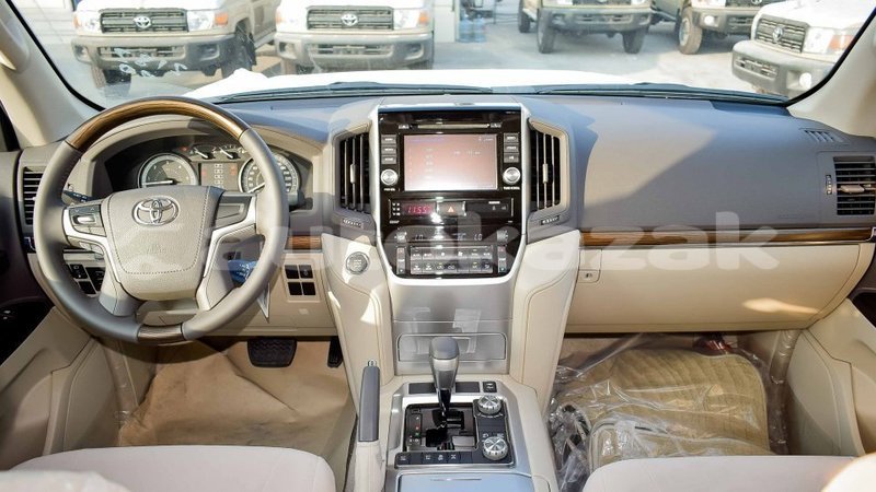 Big with watermark toyota land cruiser akmecet import dubai 2861