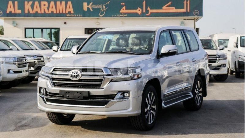 Big with watermark toyota land cruiser akmecet import dubai 2865