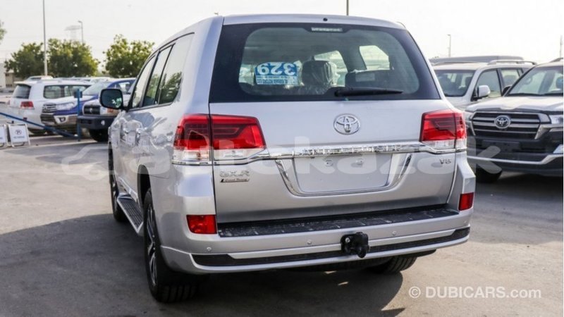 Big with watermark toyota land cruiser akmecet import dubai 2865