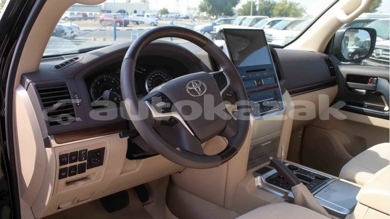 Big with watermark toyota land cruiser akmecet import dubai 2868