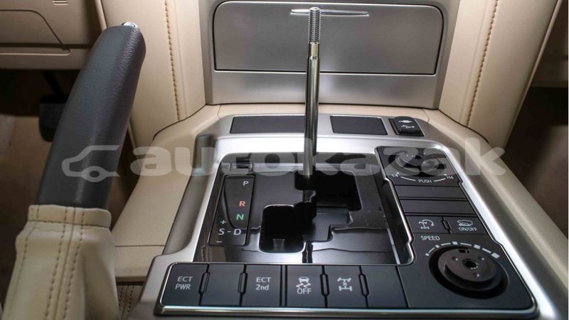 Big with watermark toyota land cruiser akmecet import dubai 2868