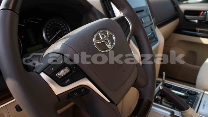 Big with watermark toyota land cruiser akmecet import dubai 2868