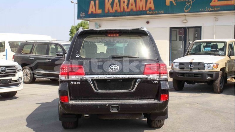 Big with watermark toyota land cruiser akmecet import dubai 2868