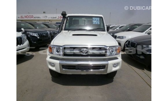 Buy Import Toyota Land Cruiser White Car in Import - Dubai in Akmecet Buy Import Toyota Land Cruiser White Car in Import - Dubai in Akmecet