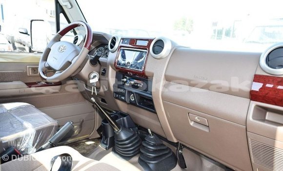 Buy Import Toyota Land Cruiser Beige Car in Import - Dubai in Akmecet Buy Import Toyota Land Cruiser Beige Car in Import - Dubai in Akmecet
