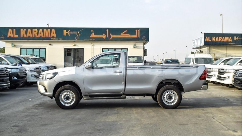Big with watermark toyota hilux akmecet import dubai 2880
