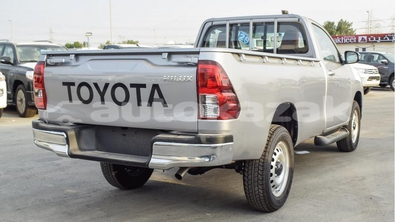 Big with watermark toyota hilux akmecet import dubai 2880