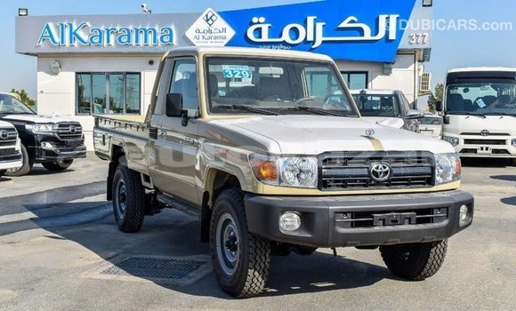 Buy Import Toyota Land Cruiser Beige Car in Import - Dubai in Akmecet Buy Import Toyota Land Cruiser Beige Car in Import - Dubai in Akmecet
