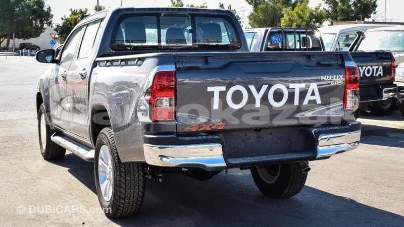 Big with watermark toyota hilux akmecet import dubai 2887