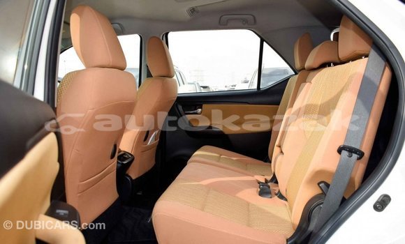 Buy Import Toyota Fortuner White Car in Import - Dubai in Akmecet Buy Import Toyota Fortuner White Car in Import - Dubai in Akmecet