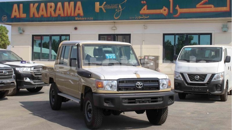 Big with watermark toyota land cruiser akmecet import dubai 2889