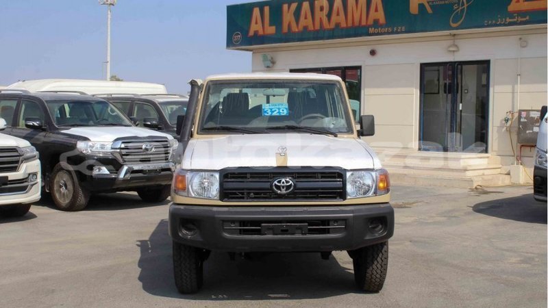 Big with watermark toyota land cruiser akmecet import dubai 2889