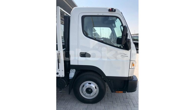 Big with watermark mitsubishi carisma akmecet import dubai 2891