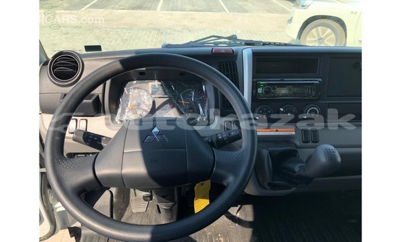 Buy Import Mitsubishi Carisma White Car in Import - Dubai in Akmecet Buy Import Mitsubishi Carisma White Car in Import - Dubai in Akmecet