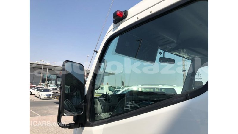 Big with watermark mitsubishi carisma akmecet import dubai 2893