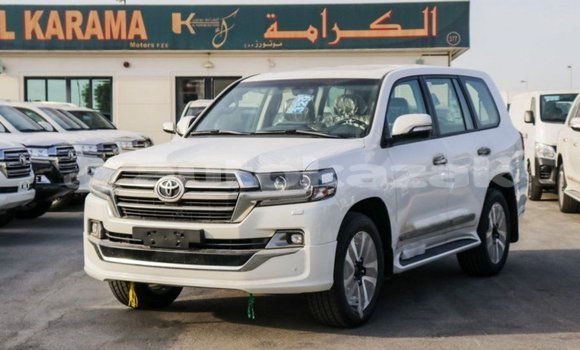 Buy Import Toyota Land Cruiser White Car in Import - Dubai in Akmecet Buy Import Toyota Land Cruiser White Car in Import - Dubai in Akmecet