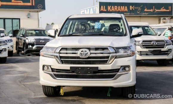 Buy Import Toyota Land Cruiser White Car in Import - Dubai in Akmecet Buy Import Toyota Land Cruiser White Car in Import - Dubai in Akmecet