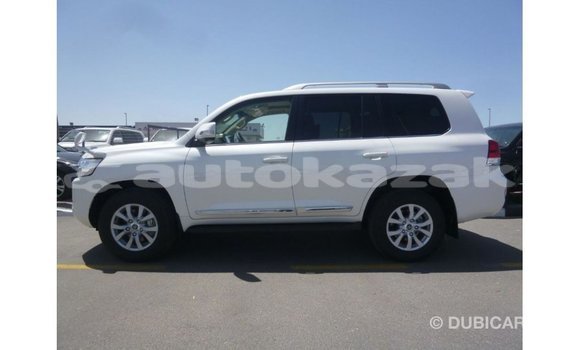 Buy Import Toyota Land Cruiser White Car in Import - Dubai in Akmecet Buy Import Toyota Land Cruiser White Car in Import - Dubai in Akmecet