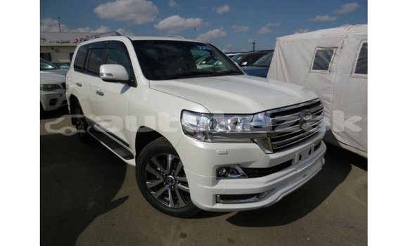 Buy Import Toyota Land Cruiser White Car in Import - Dubai in Akmecet Buy Import Toyota Land Cruiser White Car in Import - Dubai in Akmecet